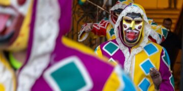 La Botarga de Guadalajara Celebra la Festividad de San Antón con el Tradicional Juego del Alhiguí y la Bendición de Mascotas