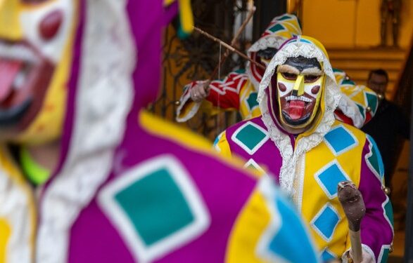 La Botarga de Guadalajara Celebra la Festividad de San Antón con el Tradicional Juego del Alhiguí y la Bendición de Mascotas