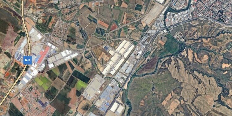 Incendio en una cabina de pintura de un taller en Cabanillas del Campo (Guadalajara) sin heridos