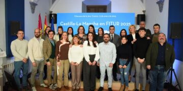 Castilla-La Mancha sorprende en FITUR 2025 con su innovador estand ‘De Castilla-La Mancha, el cielo’