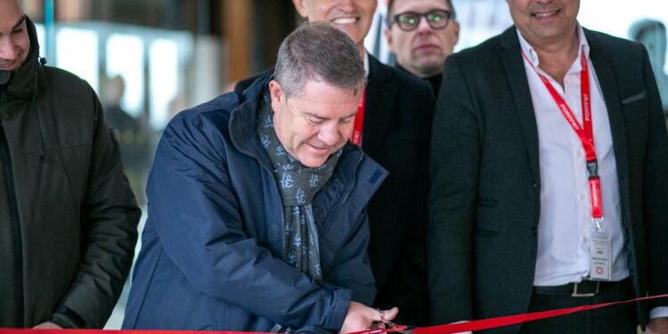 García-Page Anuncia una Inversión de 10 Millones de Euros para un Centro de Ciberseguridad en Castilla-La Mancha