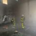 Incendio en una nave de Alcalá de Henares: tres personas rescatadas tras fuego en nave abandonada
