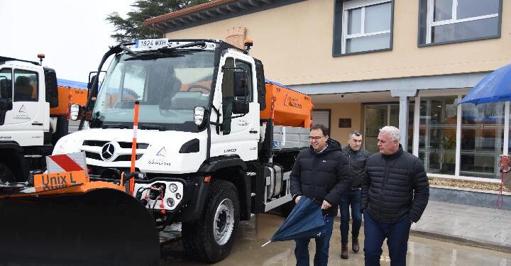 La Diputación de Guadalajara refuerza su flota invernal con dos nuevos camiones quitanieves