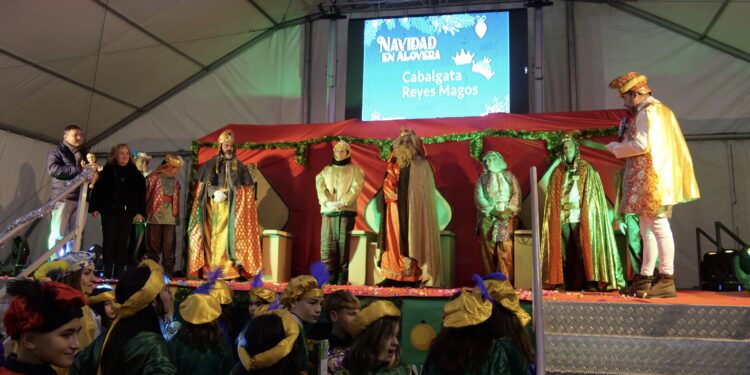 Cabalgata de Reyes Magos en Alovera