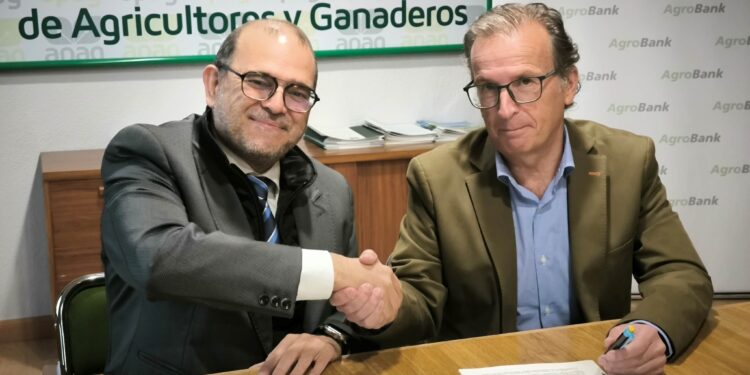 APAG Guadalajara y CaixaBank impulsan las ayudas para jóvenes agricultores y la PAC 2025
