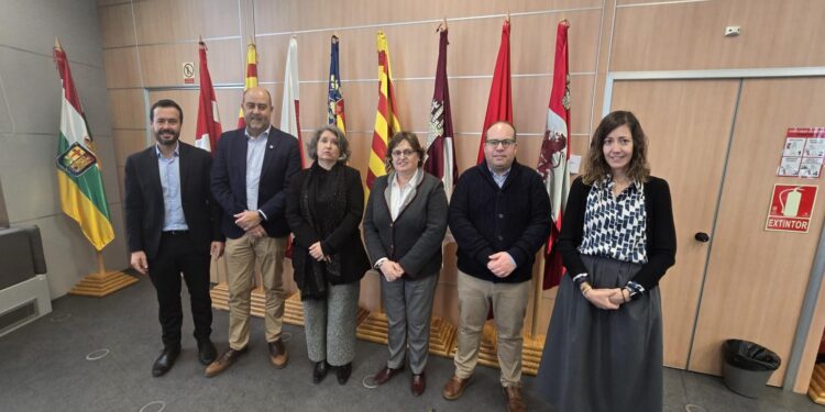 El Gobierno Regional y la CHE refuerzan su compromiso con Villel de Mesa tras la DANA