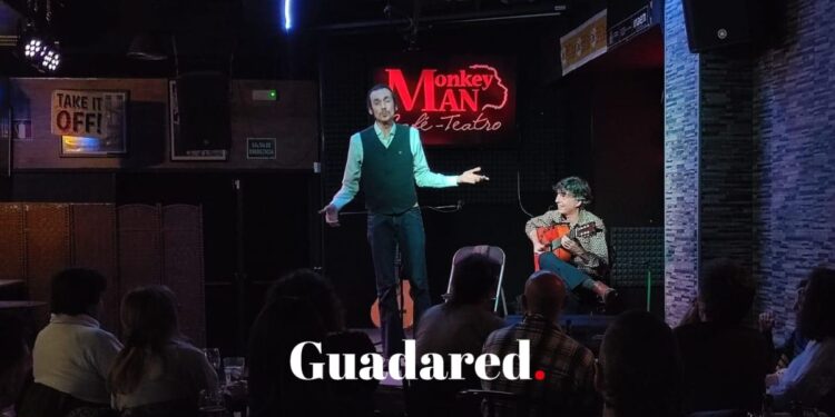 Fideo y Cata convierten el Teatro Café Monkey Man en un templo del flamenco