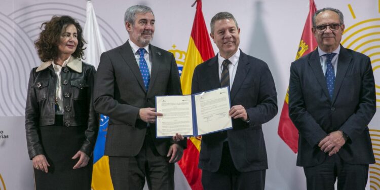 García-Page defiende la cooperación autonómica y reclama un pacto nacional sobre migración