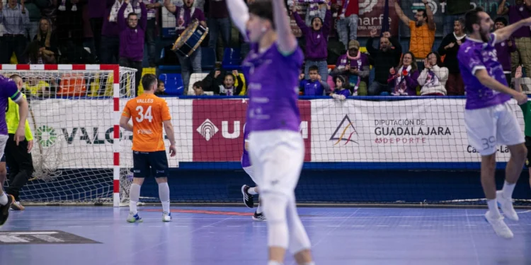 El IMPULSE BM Guadalajara se impone en casa y mantiene vivo el sueño de la permanencia