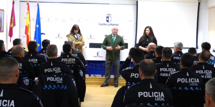 Policías Locales de Castilla-La Mancha Inician Cursos de Ascenso en la Escuela de Protección Ciudadana