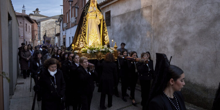 La procesión del Jueves Santo en Yunquera de Henares llena las calles de emoción, tradición y fervor religioso