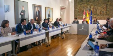 García-Page apuesta por un Observatorio para proteger a las empresas castellanomanchegas de los aranceles de EE. UU.