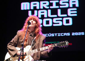 Marisa Valle Roso deslumbra en Cabanillas del Campo con su voz y compromiso social en las Noches Acústicas 2025