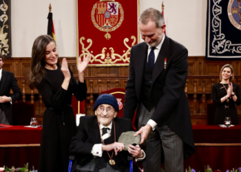 Álvaro Pombo Recibe el Premio Cervantes 2024: Un Reconocimiento a su Trayectoria Literaria y su Impacto en la Literatura Española