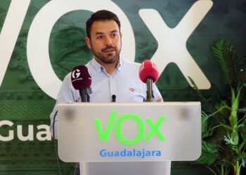 VOX denuncia negligencia ambiental de la Confederación Hidrográfica del Tajo por la muerte de peces en Entrepeñas y Buendía