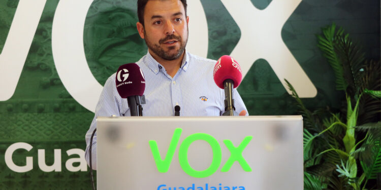 VOX denuncia negligencia ambiental de la Confederación Hidrográfica del Tajo por la muerte de peces en Entrepeñas y Buendía