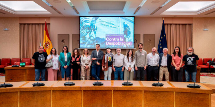 ADASUR reclama en el Congreso una respuesta real al reto demográfico en la Alcarria Sur