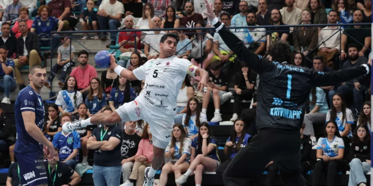 El IMPULSE BM Guadalajara cae en Cangas y pierde una valiosa oportunidad de acercarse a la permanencia