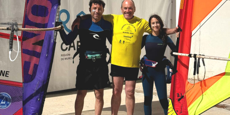 Eduardo Navarro, campeón de España Máster de Windsurf Slalom 2025 en Los Alcázares (Murcia)