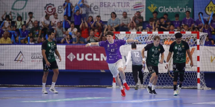 BM Guadalajara vence a Cuenca y se jugará la permanencia en la Liga Plenitude en la última jornada