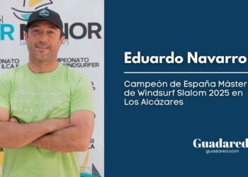 Eduardo Navarro, campeón de España Máster de Windsurf Slalom 2025 en Los Alcázares (Murcia)