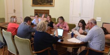 La Diputación de Guadalajara refuerza los expedientes urbanísticos en pueblos con nuevos convenios con Arquitectos y Aparejadores