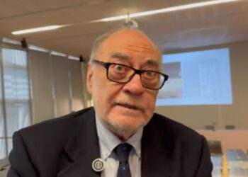 Miguel Ángel Baldellou clausura el ciclo “Guadalajara, la ciudad que queremos” con una defensa del patrimonio y el urbanismo humano