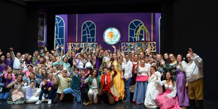 Última función de La Bella y la Bestia este domingo en Salesianos Guadalajara