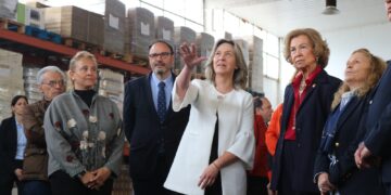 Doña Sofía visita el Banco de Alimentos de Guadalajara