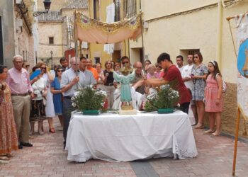 Corpus Christi 2025 en Albalate de Zorita: alfombras de sal, altares y devoción popular