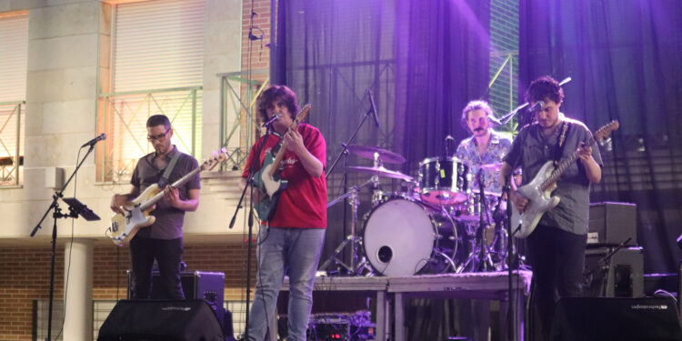 Drugos y Les Moliners clausuran las Noches Acústicas 2025 en Cabanillas con rock y blues de autor