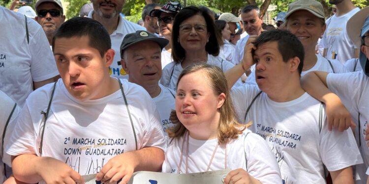 Guadalajara celebra con éxito la II Marcha Solidaria Down por la inclusión social