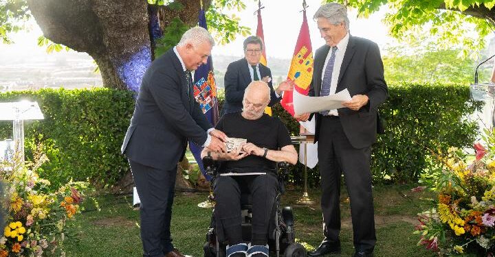 Martín Caparrós recibe el XIII Premio de Periodismo Cátedra Manu Leguineche en Brihuega