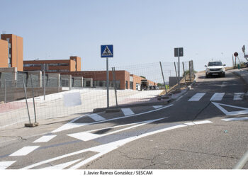 Nuevo vial en el Hospital de Guadalajara mejora la circulación y accesibilidad con obras de conexión