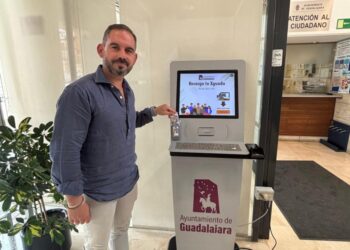 Primer quiosco digital para recargar tarjetas de autobús en Guadalajara ya en funcionamiento