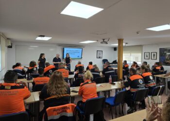 Voluntarios de Protección Civil de Guadalajara se forman en gestión del estrés en emergencias