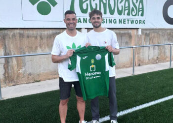 Aitor Rubio renueva con el CD Marchamalo y vuelve con fuerza tras superar su lesión de rodilla