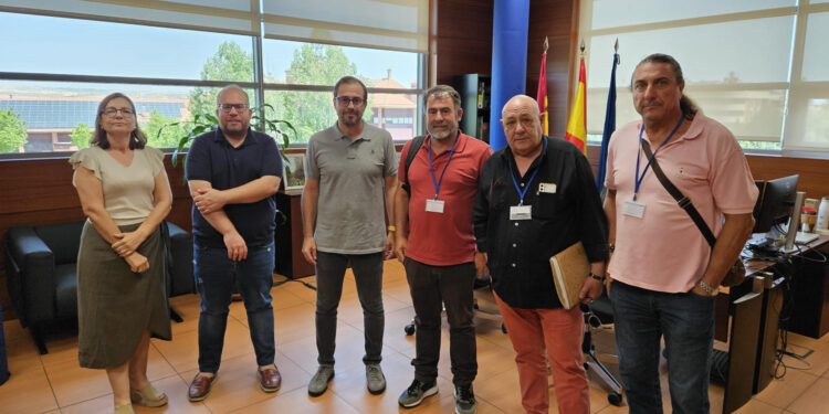 ATICA se reúne con Medio Ambiente