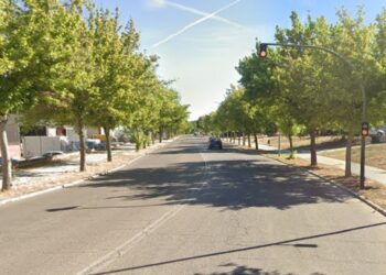 Muere un motorista en Guadalajara tras una colisión con un turismo en la calle Méjico