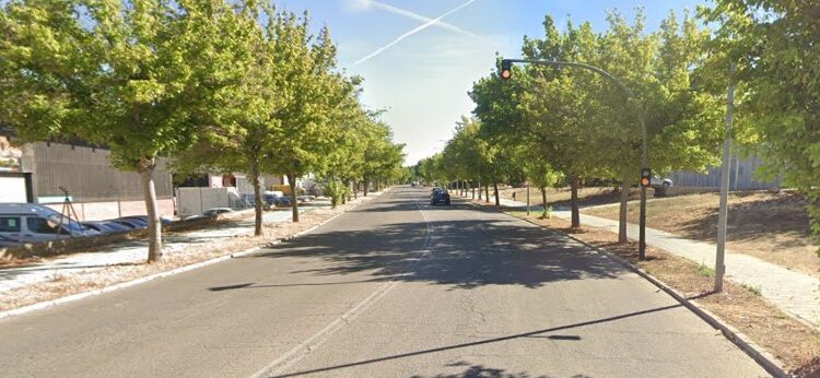 Muere un motorista en Guadalajara tras una colisión con un turismo en la calle Méjico