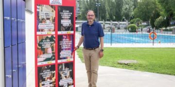 Campaña de sensibilización en la piscina municipal de San Roque por el Día Mundial contra la Trata de Personas