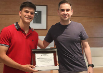 Recepción oficial en el Ayuntamiento de Cabanillas al estudiante Miguel Magallares, nota más alta en acceso a la universidad