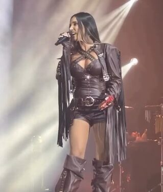 India Martínez emociona en el Alma Music Festival de Almadrones bajo la luna llena y entre campos de lavanda