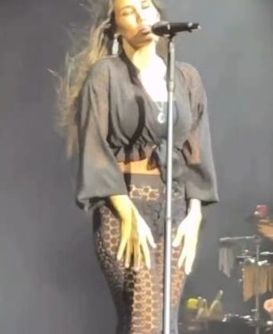 India Martínez emociona en el Alma Music Festival de Almadrones bajo la luna llena y entre campos de lavanda