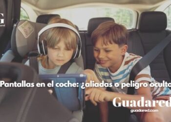 ¿Son seguras las pantallas para niños en el coche? Claves para viajes tranquilos y sin riesgos