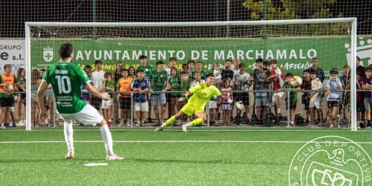El CD Marchamalo conquista el 50º Trofeo Campiña tras vencer al CD Guadalajara en los penaltis
