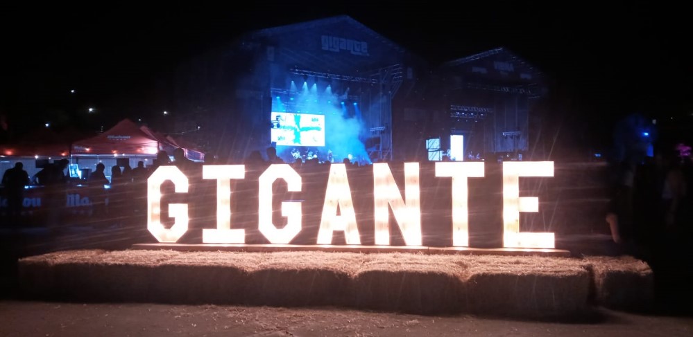 Coolnenas: rave y desenfreno para clausurar la primera noche