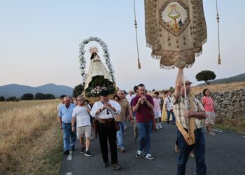 Procesión de la Virgen de los Enebrales: tradición y emoción en las fiestas de Tamajón 2025