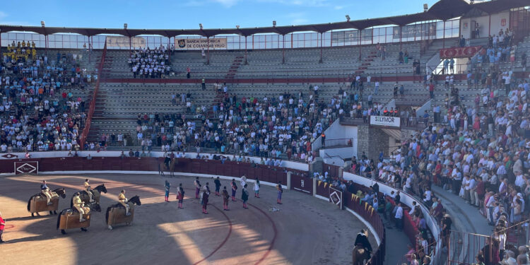 Arrasa Miguel de Pablo en el inicio de la feria de Colmenar