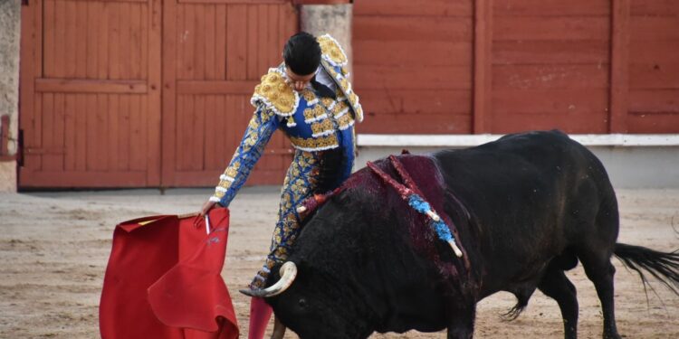 Borja Jiménez se consagra en Guadalajara y sale a hombros por la Puerta Grande “Iván Fandiño”